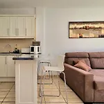 Ocean Park By Altamarhomes アパート